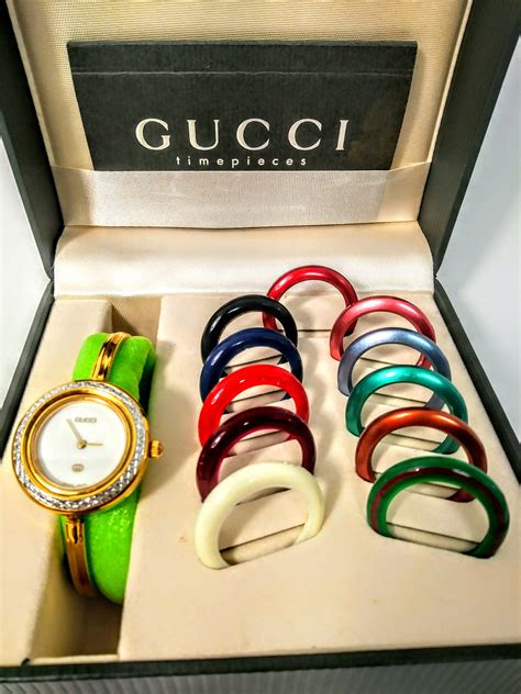 reloj gucci intercambiable|Gucci pearl face watch.